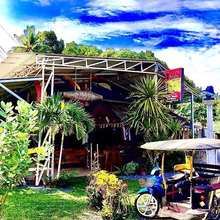 The Lazy Bar And Guesthouse Krabi town Exterior foto