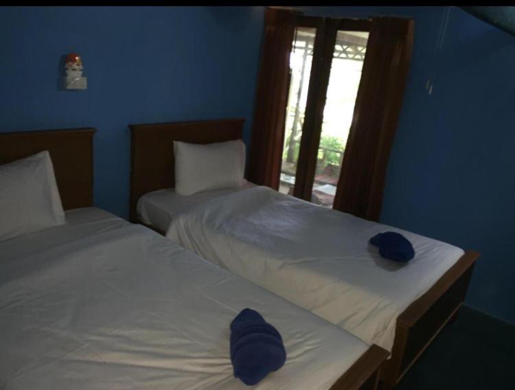 The Lazy Bar And Guesthouse Krabi town Exterior foto
