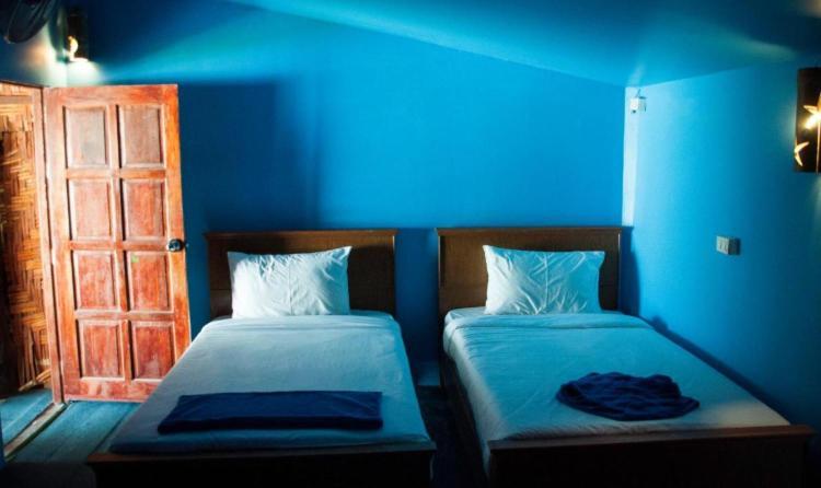 The Lazy Bar And Guesthouse Krabi town Exterior foto