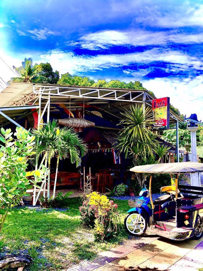 The Lazy Bar And Guesthouse Krabi town Exterior foto