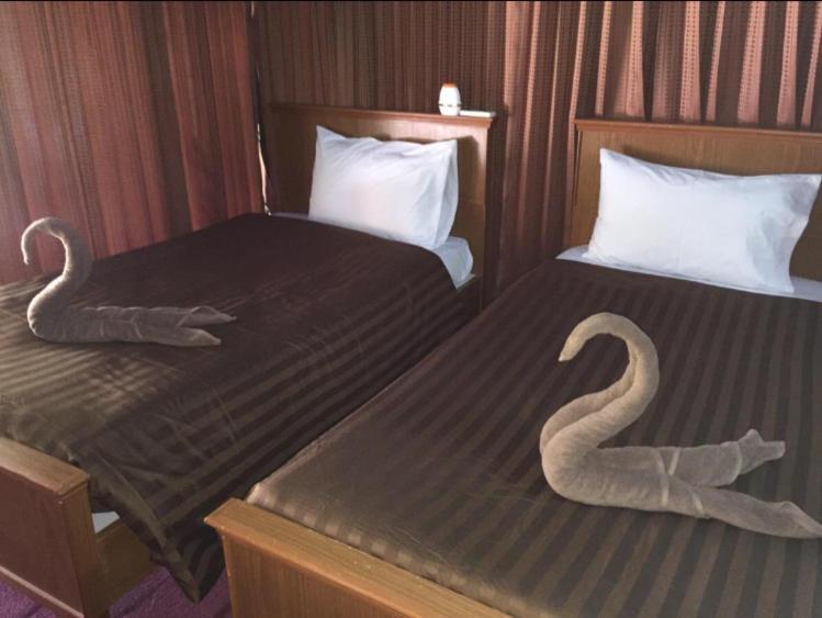 The Lazy Bar And Guesthouse Krabi town Exterior foto
